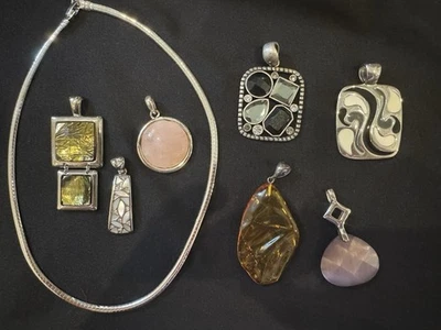 Collar y diapositivas Lia Sophia Foto 1 de 3