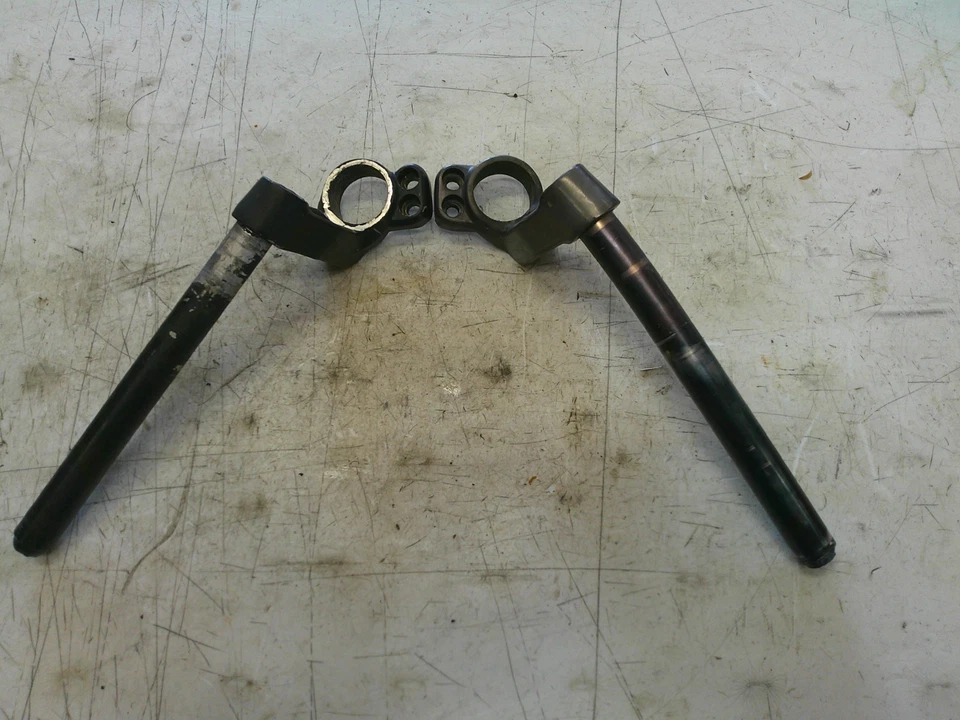 1984-1986 Kawasaki Ninja 900 GPZ900R ZX900A front right left clip on handlebar - Image 1 of 4