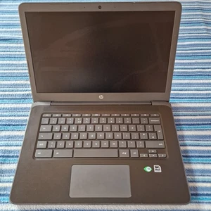 HP Chromebook 14A G5 ,AMD A4-9120C ,14", 32Gb eMMc, 4Gb RAM,SMASHED SCREEN (167) - Picture 1 of 14