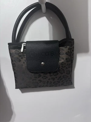 Mini Bolso de Mano Compacto de Viaje Chico's Leo Roll Pequeño Leopardo Plegable  Foto 1 de 4