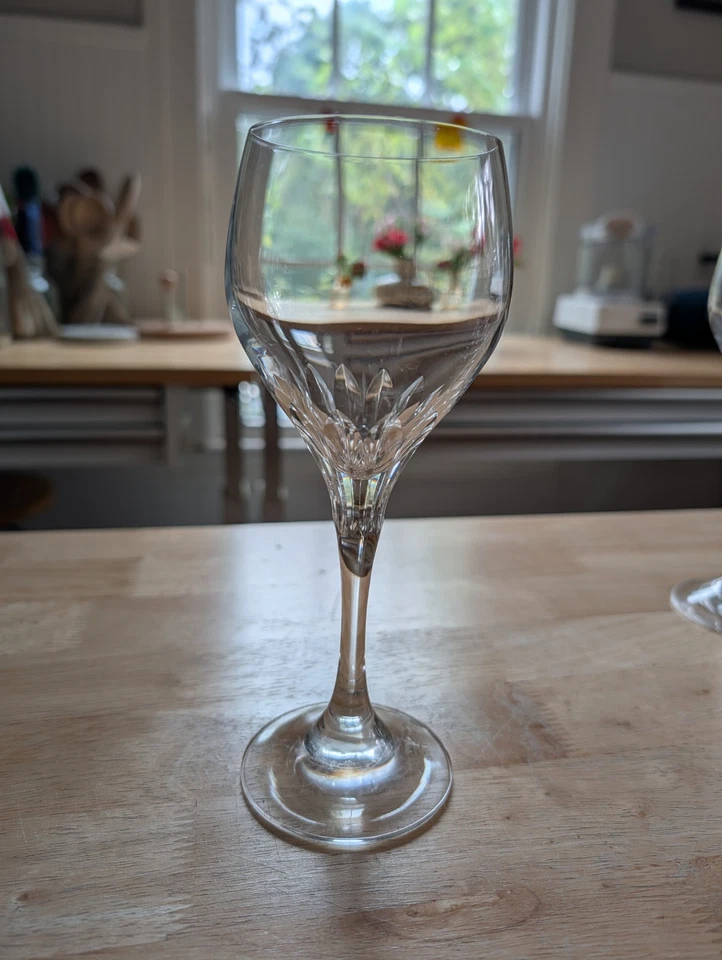 Juego de 7 copas de vino blanco con patrón de revista Schott Zwiezel Foto 1 de 2