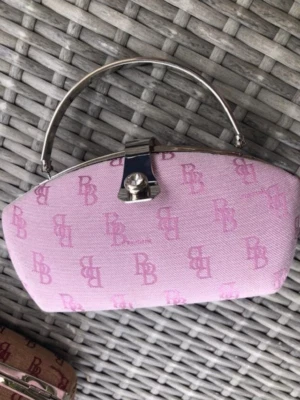 Diseñador Brentano Bolso de Mano Monedero Noche Pequeño Bolso sin asas CLOSEOUT Rosa nuevo Foto 1 de 4