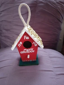 Christmas Bird House - Picture 1 of 2