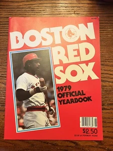 1979 BOSTON RED SOX YEARBOOK YAZ, TIANT, FISK, LYNN, RICE, EVANS - Picture 1 of 7