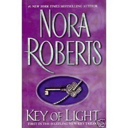 Key of Light (большой шрифт) - твердая обложка Нора Робертс - ХОРОШЕЕ СОСТОЯНИЕ - Изображение 1 из 1