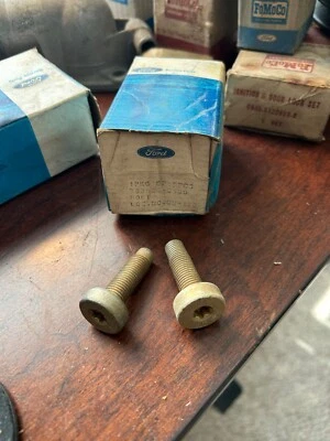 Tornillos de cinturón de seguridad Mustang Cougar Ford 1968-1973 nuevo Estados Unidos Foto 1 de 3