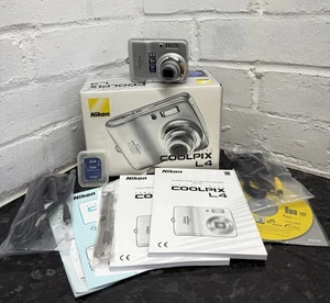 VGC Nikon Coolpix L4 Digital Camera 3x Optical Zoom Silver 1GB SD Card - Tested - Picture 1 of 14