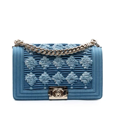 Bolsa tiracolo Chanel antiga plissada média menino aba azul denim tecido autenticada - Imagem 1 de 4