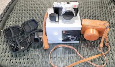 Leica D−LUX7 D LUX 7 Silver Body 17.0-2.8/10.9-34ASPH (MINT) SEE PHOTOS - Image 1 of 4