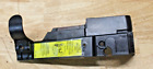 Sanitaire SC5845 couvercle d'interrupteur avec vis, p/n 71463A, 73536A