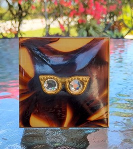 Vintage Faux Tortoise Shell Rhinestone Lens Compact Case