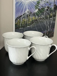 Cuatro tazas GIBSON blanco brillante con remolino de 6 oz 2,7 x 3,25"" café/té - Imagen 1 de 5