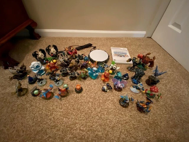 Lote 45 figuras de juego Skylanders Foto 1 de 4