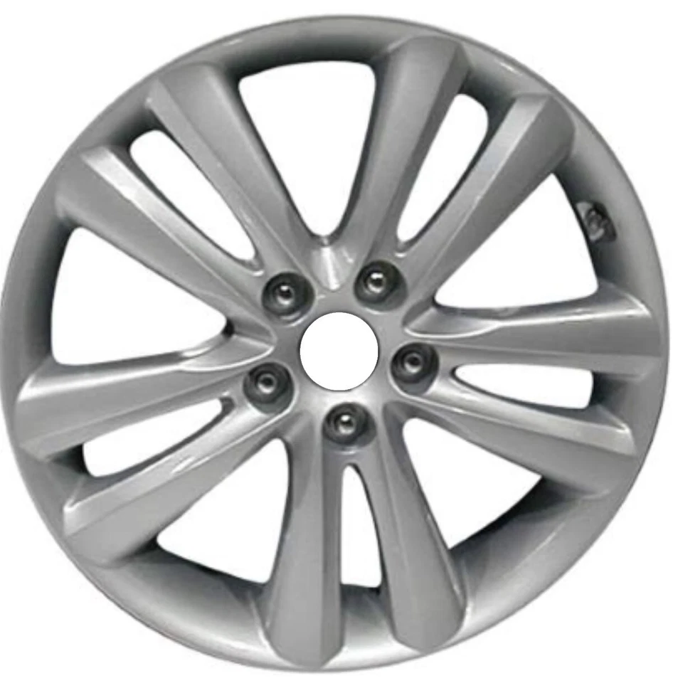 18" OEM Silver Alloy Wheel Rim for 2010-2013 Hyundai Tucson - Image 1 of 1