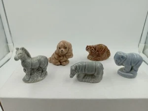 5 Wade England Whimsies Minutare Figurine's pony, rhino, , raccoon,elephant, Dog - Picture 1 of 7