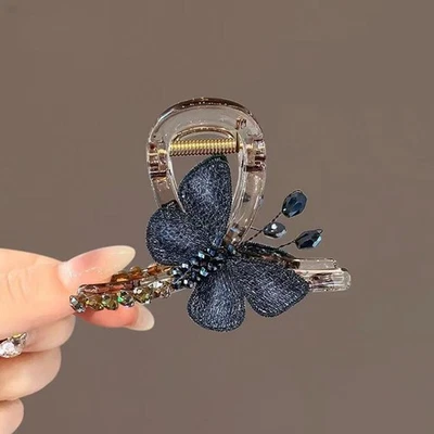 Accesorio de cabello estilo francés para mujer con clip de diseño de mariposa bordado Foto 1 de 4