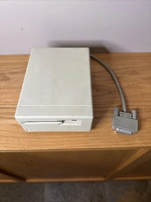 Apple M0130 400k External Drive | Cleaned | Tested | READ DESCRIPTION - Image 1 of 4