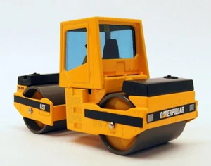 Joal 1/50 Scale Diecast 244 - CAT CB534 Vibratory Compactor with Cab - Picture 1 of 4