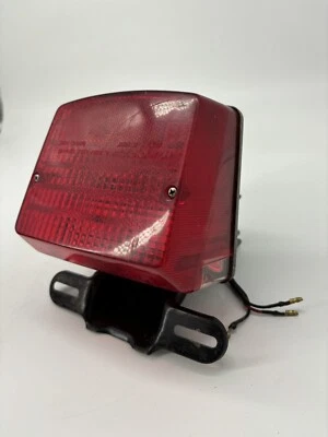 Conjunto de luces traseras para moto Kawasaki KOITO 33-09401 220-40853 Japón KZ1000 Foto 1 de 4