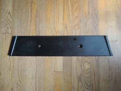 ALFA ROMEO MILANO 75 Usado Placa Trasera Base Luz Trasera PANEL DE LLENADO Foto 1 de 4