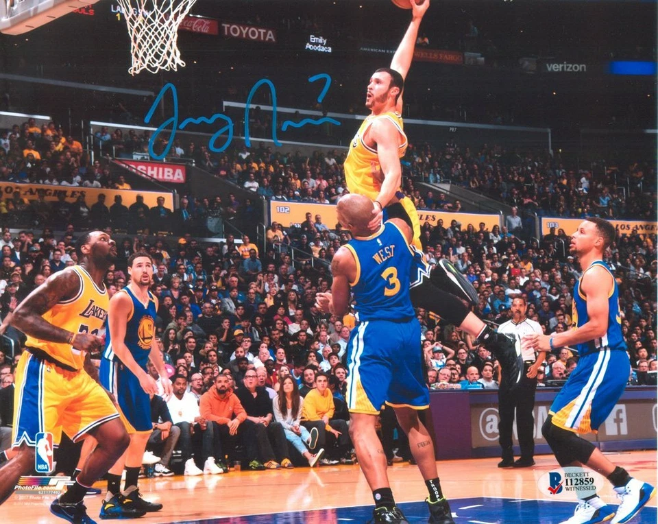Foto autógrafa 8x10 de Larry Nance Jr de los Lakers - David West Dunk - certificado de autenticidad Beckett  Foto 1 de 1