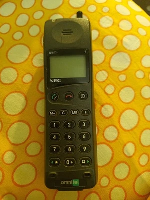 NEC P100 - Imagen 1 de 2