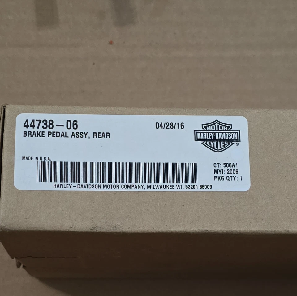 Palanca de pedal de freno trasero Harley-Davidson V-Rod 44738-06 Foto 1 de 4