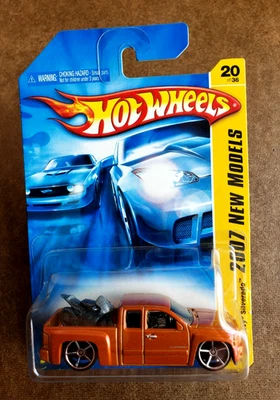Hot Wheels CHEVY SILVERADO Dark Orange 2007 NEW MODELS 20/36 1:64 OPEN HOLE 5-SP - Image 1 of 4