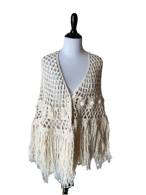 Mantón de ganchillo vintage Sheree Massaquoi años 70 beige Foto 1 de 4