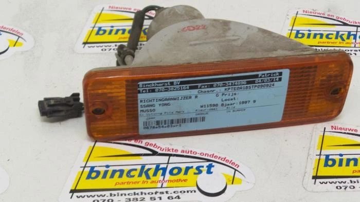 Blinker rechts Ssangyong Musso FJ  P3919159 - Bild 1 von 1