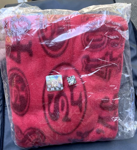 SAN FRANCISCO 49ERS SGA FLEECE BLANKET - CLASSIC 49ERS LOGOS - NEW IN PACKAGING Cover