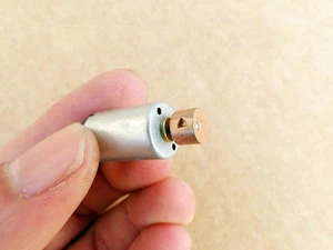5 PIEZAS Nuevo 12x20mm DC1V-3V Vibración CC Mini Motor Vibrador Motor Motor Vibratorio - Imagen 1 de 5