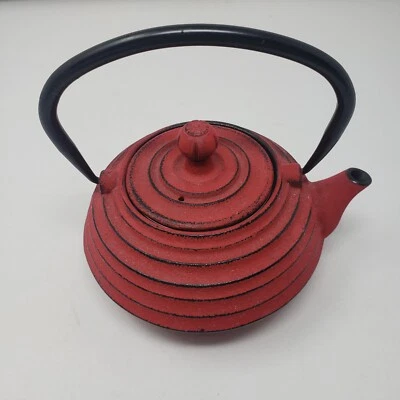 Ibili Cast Iron Ribbed Tea Pot Red Black Ceylon Kuta .30 Ounces Single Serve - Image 1 of 4