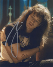 JOSEPH QUINN as Eddie - Stranger Things GENUINE SIGNED AUTOGRAPH