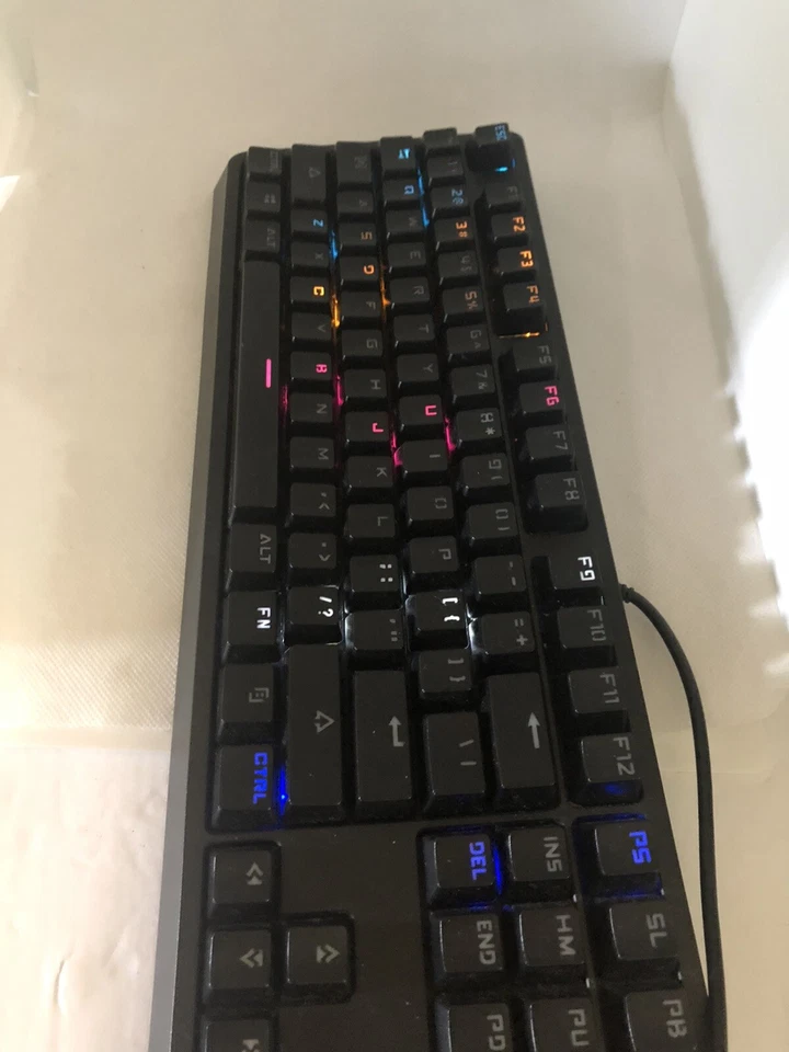Teclado mecánico para juegos Lenovo Legion KG622U-DT RGB Foto 1 de 4