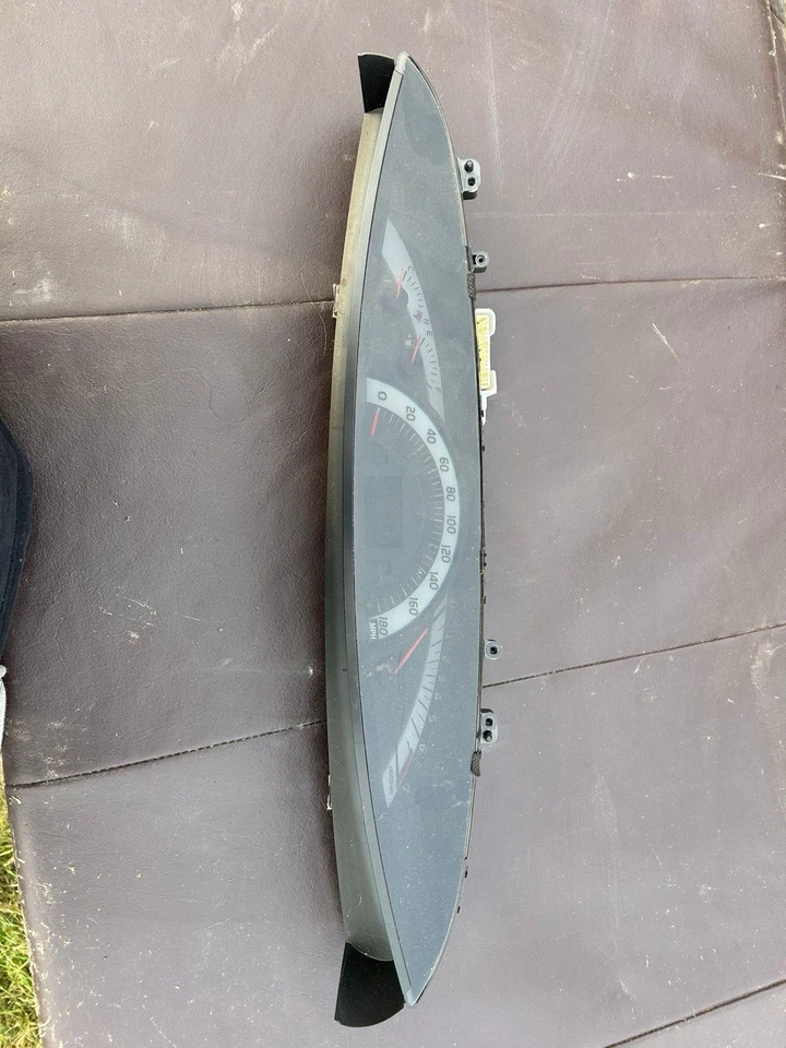 TOYOTA Estima 2010-2012 Speedometer Used Genuine OEM - Image 1 of 1