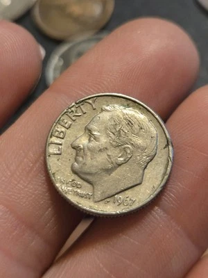 1967 no mm Roosevelt dime with multiple errors - Image 1 of 2