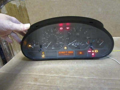 03 04 Cuadro de instrumentos velocímetro BMW 325i Speedo 201 k millas 62116932903 Foto 1 de 4