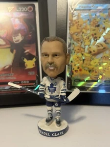 TORONTO MAPLE LEAFS WENDEL CLARK 17 NIGHT BOBBLEHEAD NO BOX + Pro Set Card - Bild 1 von 7