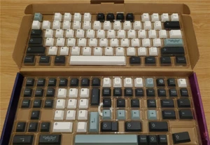 Llaveros Botánico Verde Blanco Cereza PBT 142 Llaveros Nuevos para Teclado Cherry MX - Imagen 1 de 10