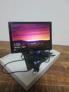 Microsoft Surface Pro 4 i5 4GB 128GB Tablet 12in + Win 10P + Charger - Picture 1 of 3
