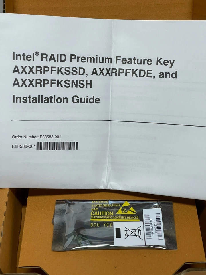 Intel AXXRPFKSSD RAID SSD Cache with Fast Path I/O - Image 1 of 3