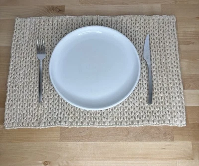 Pottery Barn  100% Jute Beige Placemats 14 in X 20 in lot of 4 NWT - Image 1 of 4