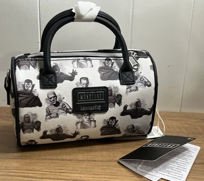 BOLSO BANDOLERA LOUNGEFLY UNIVERSAL MONSTRUOS NUEVO CON ETIQUETAS DRACULA WOLFMAN CRIATURA Foto 1 de 4