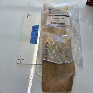 GM 15952194 Rear Wheel Flare Protector Trim for Silverado Sierra OEM NOS - Picture 1 of 6