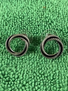 Vintage-Style Sterling Silver Tone Twisted Rope Circle Stud Earrings Pierced - Picture 1 of 3