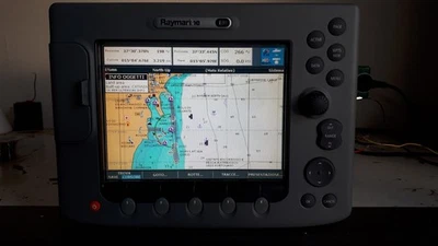  GPS CHARTPLOTTER RAYMARINE - Immagine 1 di 4