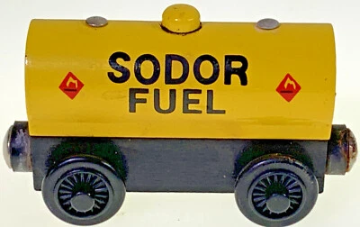 Juguete cisterna de combustible de madera Thomas the Train Foto 1 de 4