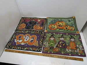 A-1 4 OLD HALLOWEEN TABLE PLACEMATS CLOTH HOLIDAY DECORATION - Picture 1 of 1