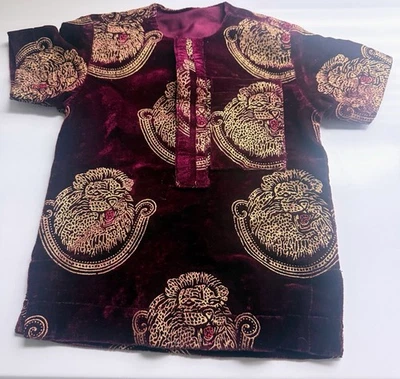 Elegante Igbo Nigeriano Africano Tradicional Isi Agu Rojo Edad 2/3 T Foto 1 de 4
